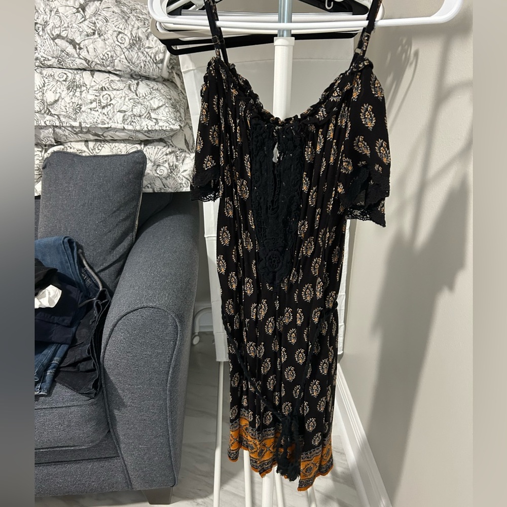 Forever, 21 size medium, black patterned dress